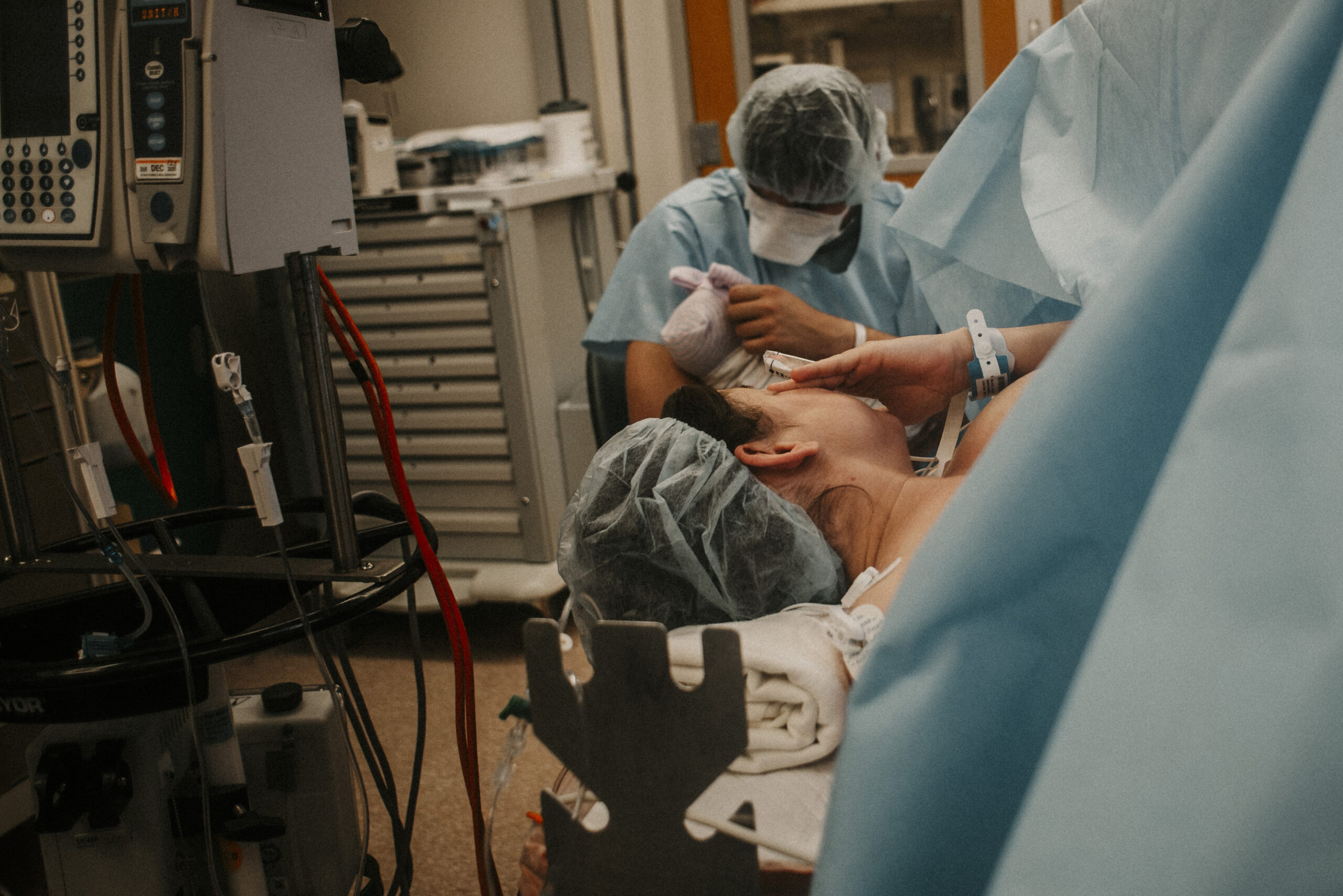 Discover how a maternal centered c-section can be an empowering, family-focused birth experience. Learn how Savannah A. Photography provides doula support and birth photography for c-sections at UF Shands, HCA North Florida, and other Gainesville and Ocala hospitals.